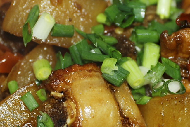 Công thức sườn kho củ cải ấm bụng đông về 4 sườn kho