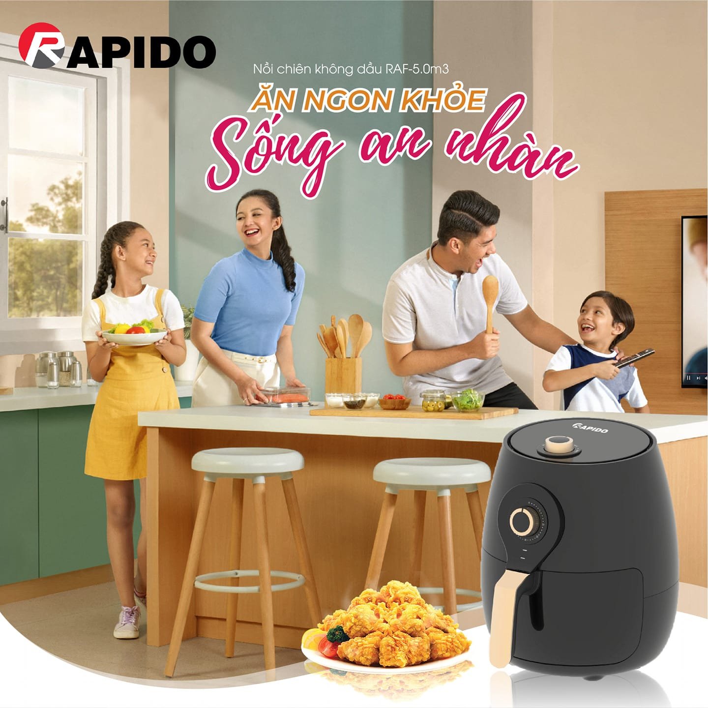 6 mẹo dùng nồi chiên không dầu RAF 5.0M3 chị em nào cũng cần biết 2 Nồi chiên không dầu RAF 5.0M3 có dung tích 5L thích hợp với chế biến khẩu phần ăn cho gia đình 4-5 người.