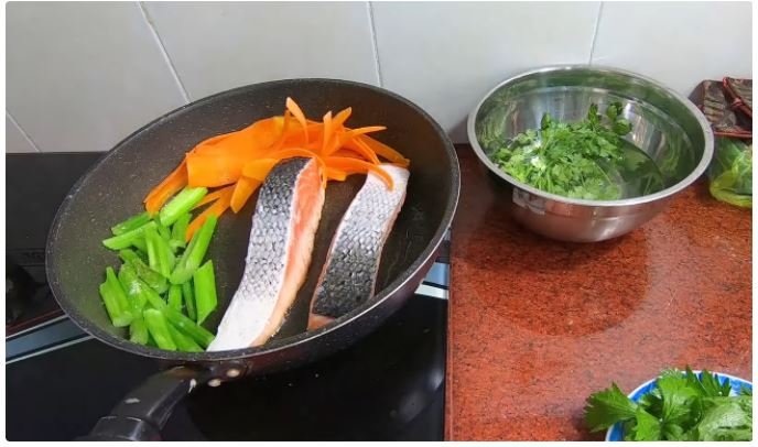 Các cách làm cá hồi áp chảo sốt bơ chanh và sốt cam thơm ngon, đậm đà 14 14 7