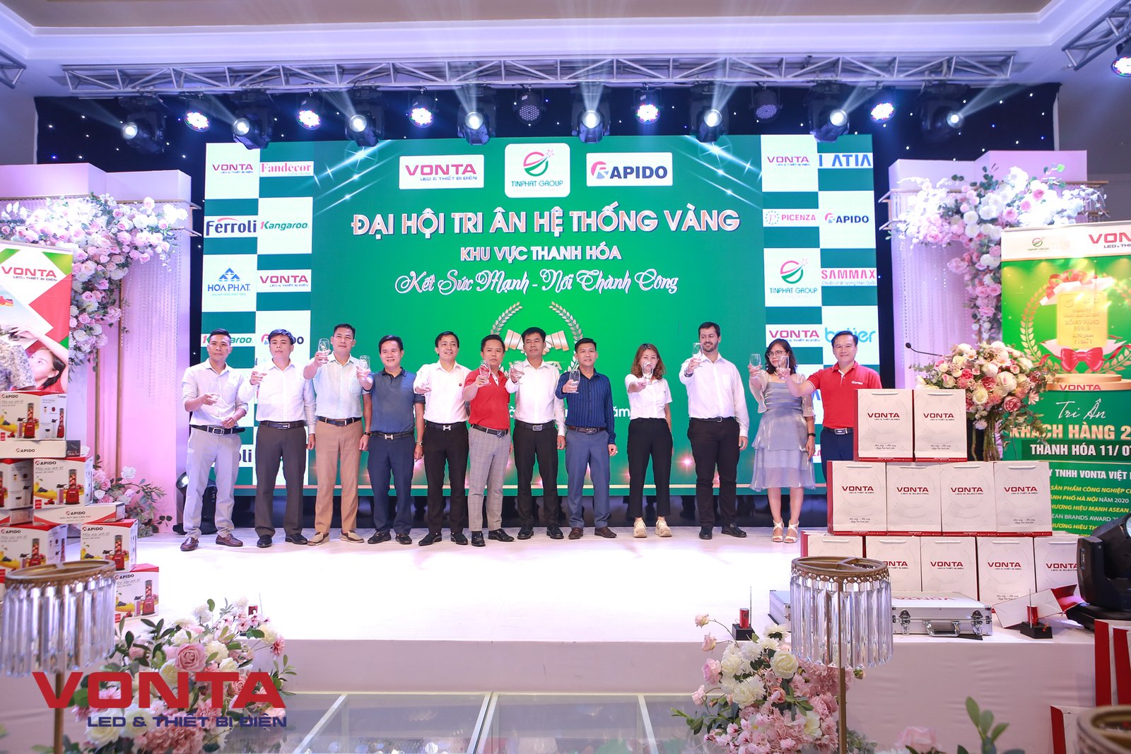 HỘI NGHỊ TRI ÂN KHÁCH HÀNG "KẾT SỨC MẠNH - NỐI THÀNH CÔNG" TẠI THANH HÓA 2 HỘI NGHỊ KHÁCH HÀNG THANH HÓA RAPIDO