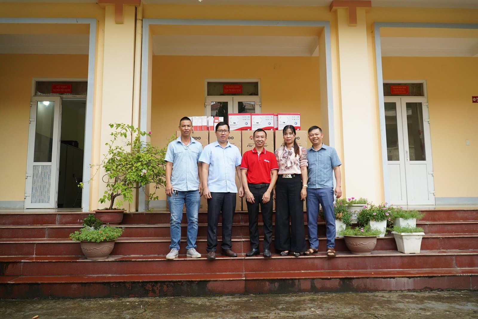 Oddo tiếp nối hành trình thiện nguyện, trao yêu thương đến bà con vùng cao tỉnh Điện Biên 1 z3581544252036 f534ccb11408fcd81a1119b6eb5f9aac scaled