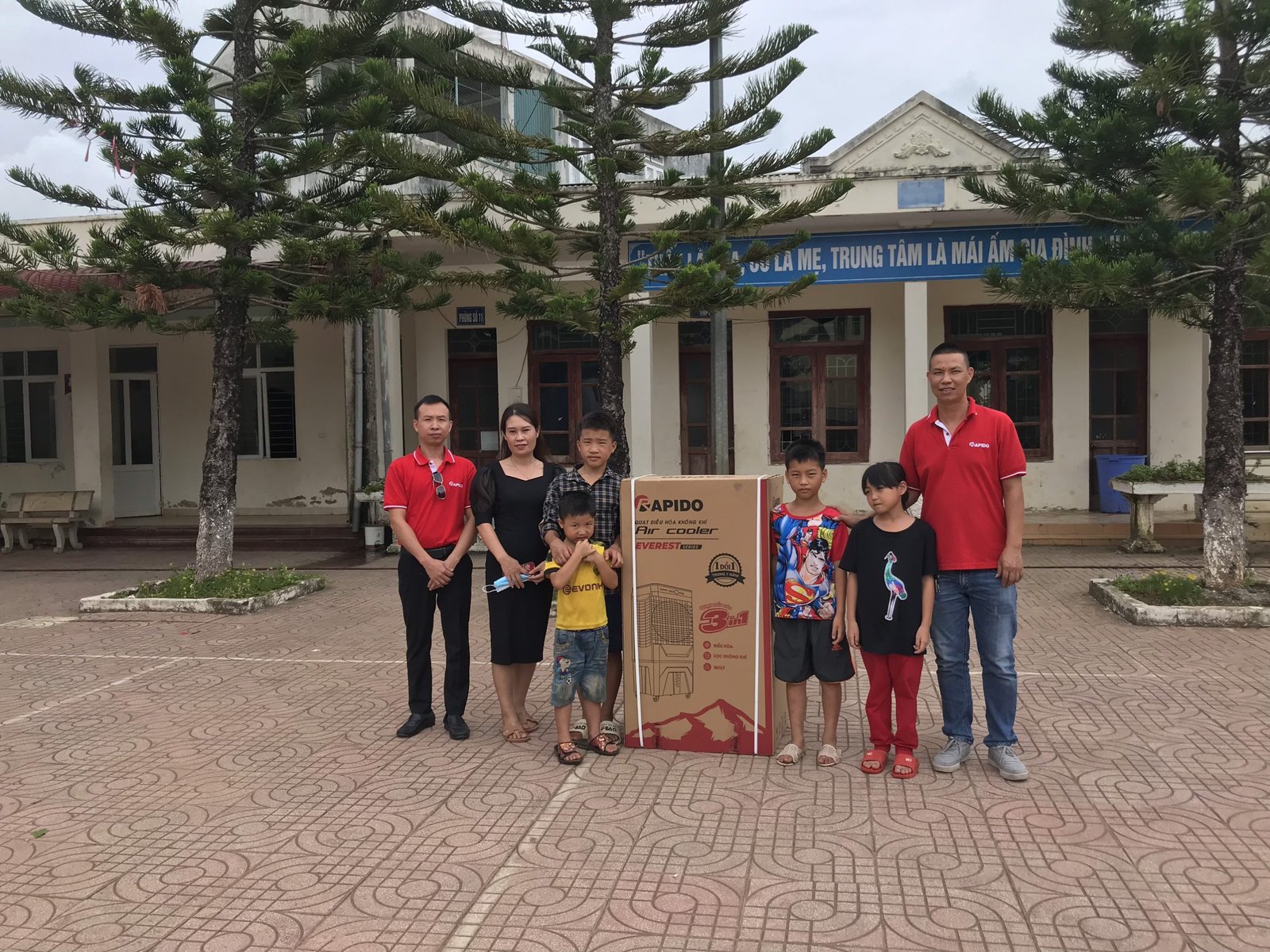 Oddo tiếp nối hành trình thiện nguyện, trao yêu thương đến bà con vùng cao tỉnh Điện Biên 2 z3585199820842 e8d83e26c1ab5bc6c35a54e9c0b45f1e scaled