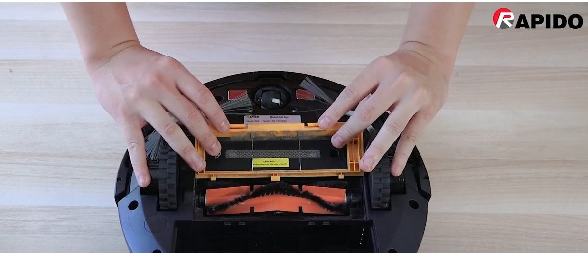 Vệ sinh con lăn chính 