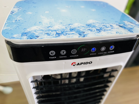 Quên bật chế độ làm mát ở quạt điều hòa