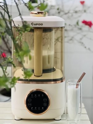 Hướng dẫn nấu sữa hạt đậu đen, hạt sen thơm ngon, dễ làm tại nhà 3 Anh chi Huyen