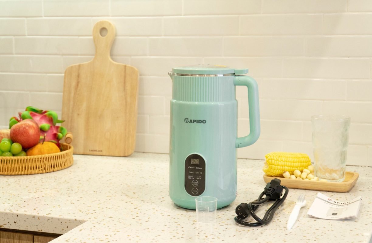 5 lưu ý sử dụng máy làm sữa hạt đúng cách 1 z4949196532589 4b1ca09fcfff035a10cdbdf2c1258e50