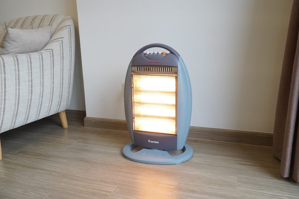 Cách dùng máy sưởi vào mùa đông an toàn mà bạn nên biết 1 may suoi DMX 4