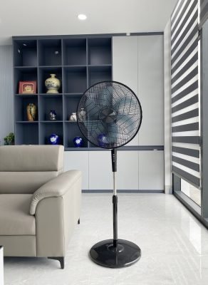 Top 4 quạt điện có điều khiển từ xa đáng mua nhất cho gia đình 3 Quạt điện Oddo RWF50PBD