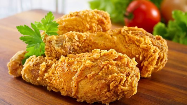Công thức gà giòn KFC tự làm bằng nồi chiên không dầu 3 cach lam ga ran kfc bang noi chien khong dau 2