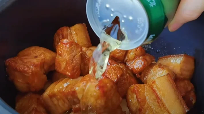 Thịt kho tàu nấu bia ngon lạ 2 thịt kho tàu